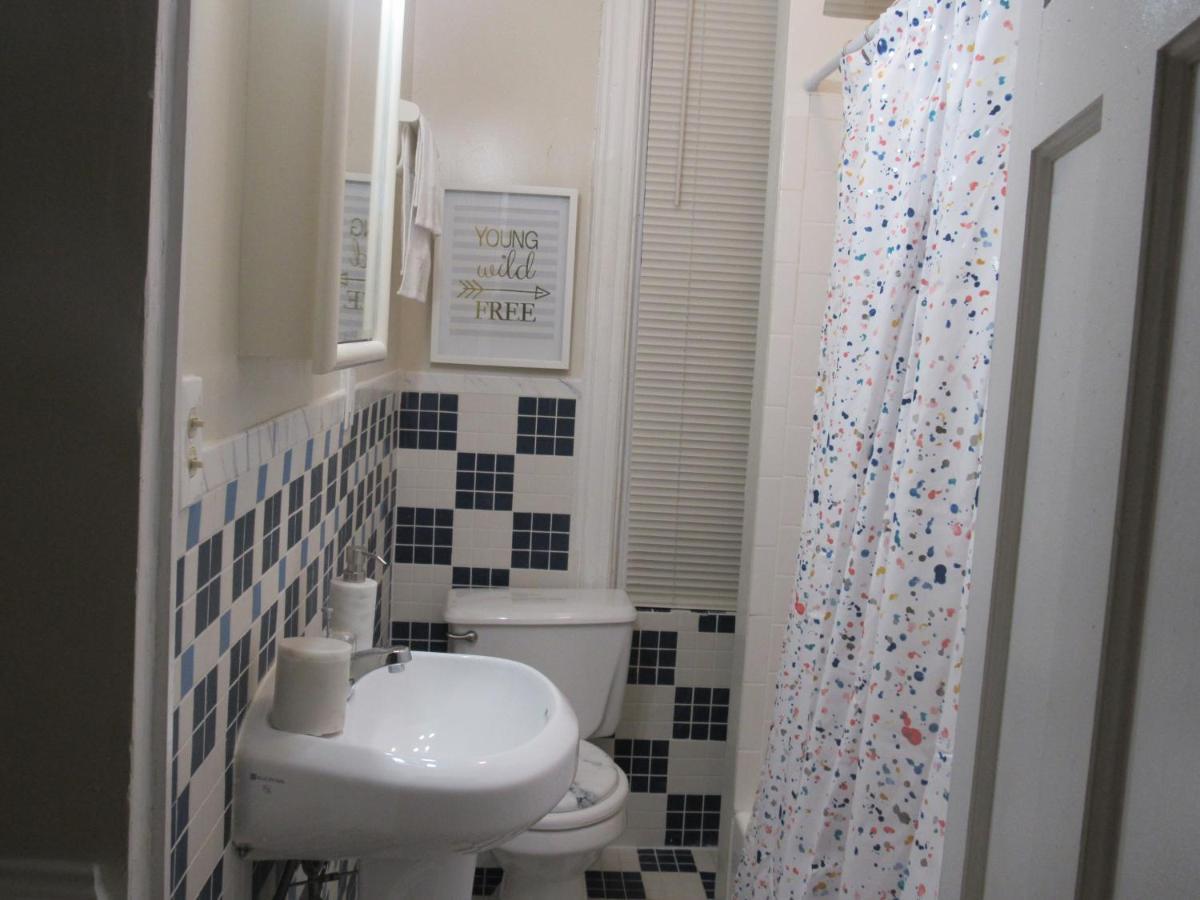 Апартаменты Located In The Noma-Gallaudet Neighborhood Вашингтон Экстерьер фото